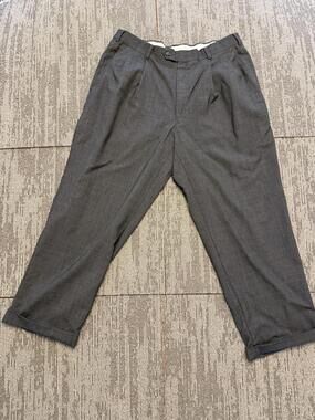 Hart Schaffner Marx Pants Mens 37 Gray Wool Pleated Cuffed Dress Trousers Slacks